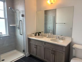 613 Marina Pointe Drive 613, East Rockaway NY 11518