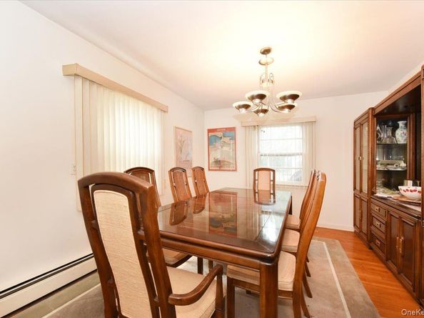 7906 214th Street, Oakland Gardens NY 11364