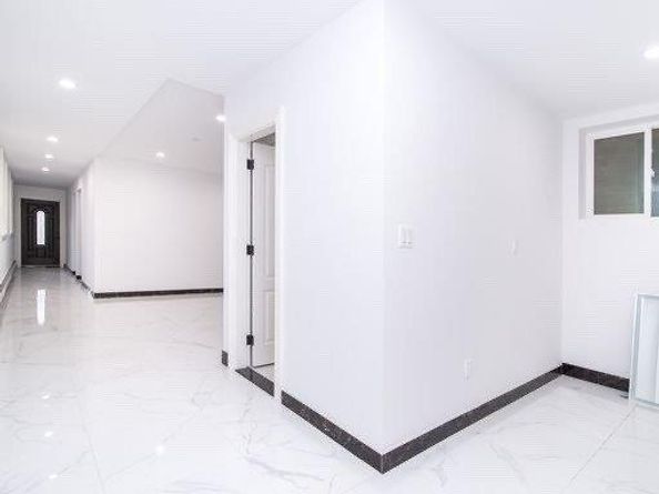 715 College Place, College Point NY 11356