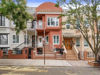 319 Vanderbilt Street