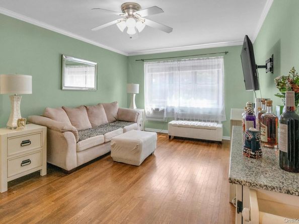 183 Drake Avenue 1O, New Rochelle NY 10805