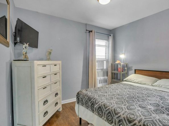 183 Drake Avenue 1O, New Rochelle NY 10805