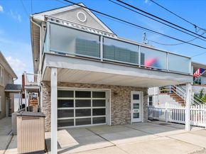 Undisclosed Address #897285, East Atlantic Beach NY 11561