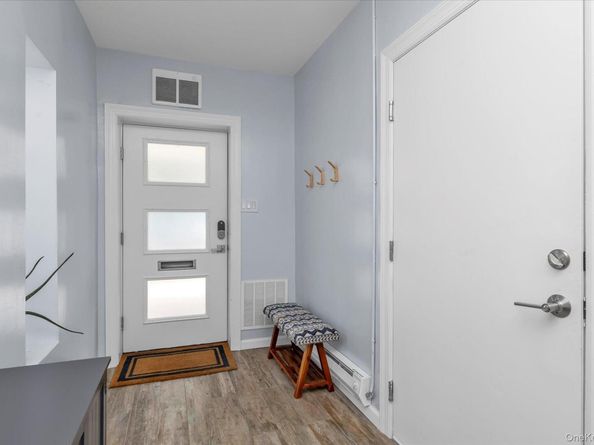 Undisclosed Address #897285, East Atlantic Beach NY 11561