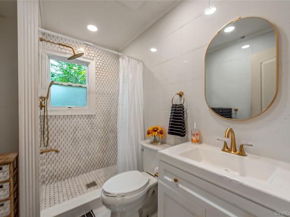 313 Laurel Road, Northport NY 11768