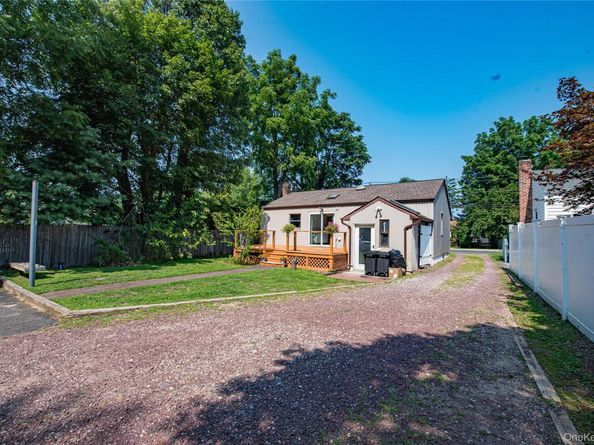 313 Laurel Road, Northport NY 11768