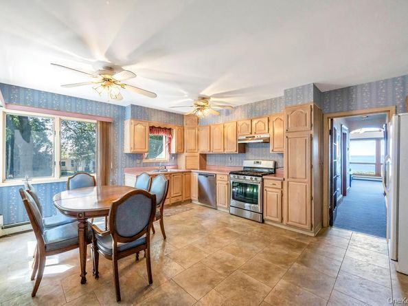 120 Soundview Drive, Rocky Point NY 11778