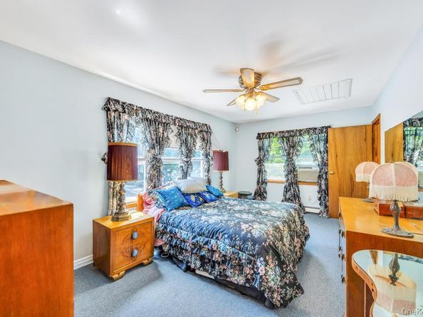 120 Soundview Drive, Rocky Point NY 11778