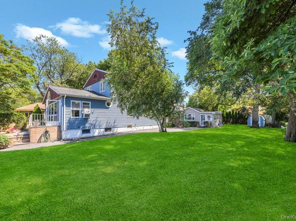 120 Soundview Drive, Rocky Point NY 11778