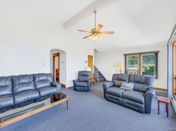 120 Soundview Drive, Rocky Point NY 11778