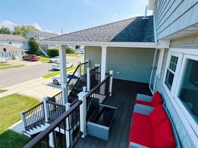 22 Wilshire Court, Freeport NY 11520