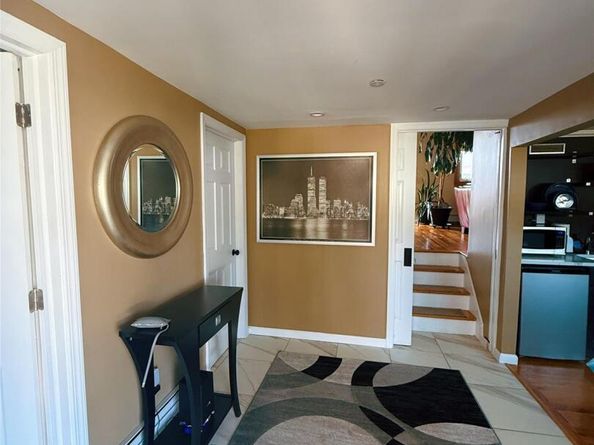 22 Wilshire Court, Freeport NY 11520