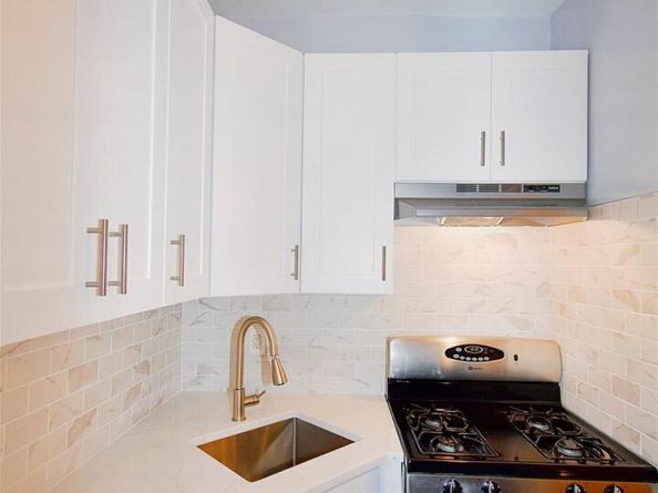 60 W Broad Street 1L, Fleetwood NY 10552