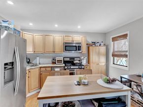 65 W Broadway 10A, Long Beach NY 11561