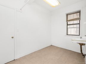 860 Grand Concourse 1i, Bronx NY 10451