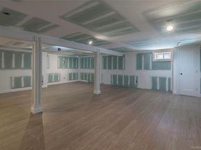 1070 Maple Lane, New Hyde Park NY 11040