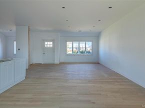 1070 Maple Lane, New Hyde Park NY 11040