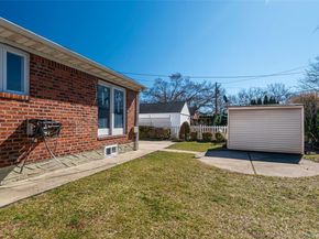 1070 Maple Lane, New Hyde Park NY 11040