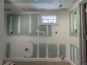 1070 Maple Lane, New Hyde Park NY 11040