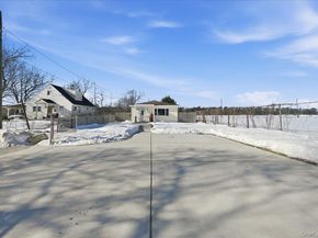 20 Wendy Lane, Brentwood NY 11717