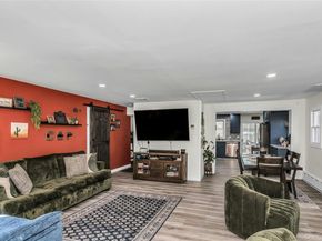 89 Pinelawn Avenue, Shirley NY 11967