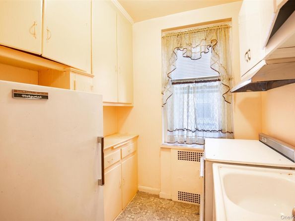 3321 Bruckner Boulevard 4M, Bronx NY 10461