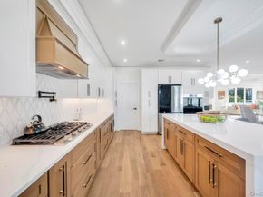 43 W Cabot Lane, Westbury NY 11590