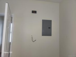 110 S 6th Avenue, Mount Vernon NY 10550