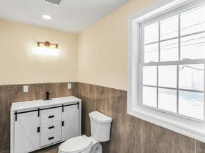 25 Turn Lane, Levittown NY 11756