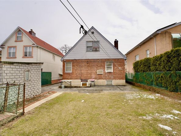 20-50 Hazen Street, East Elmhurst NY 11370