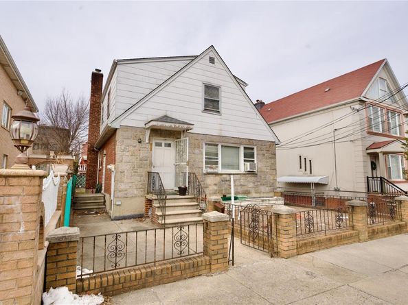20-50 Hazen Street, East Elmhurst NY 11370