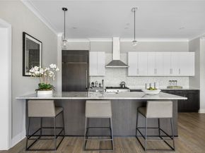 100 Garvies Point Road 1211, Glen Cove NY 11542