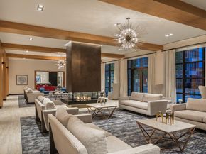 100 Garvies Point Road 1211, Glen Cove NY 11542