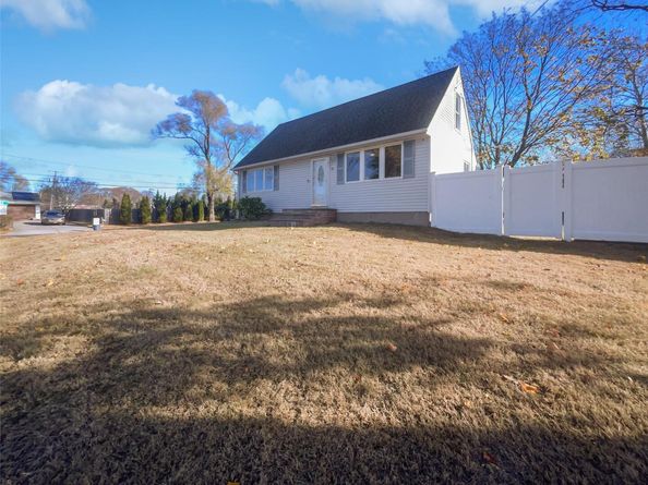 30 Lehigh, Brookhaven NY 11720