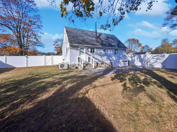 30 Lehigh, Brookhaven NY 11720