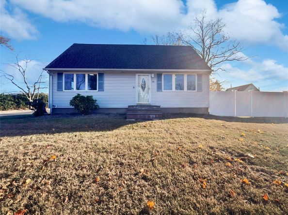 30 Lehigh, Brookhaven NY 11720