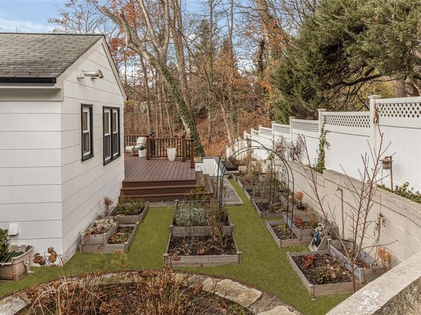 173 Burkewood Road, Mount Vernon NY 10552