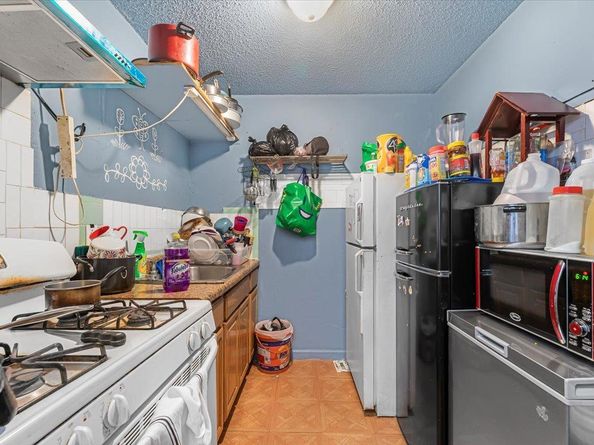 999 Kelly St, Bronx NY 10459