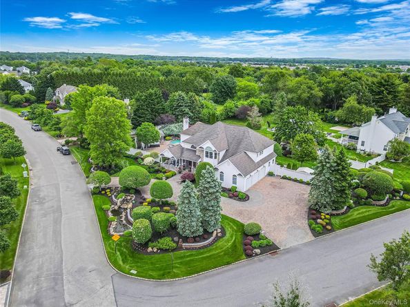 43 Casey Lane, Mount Sinai NY 11766