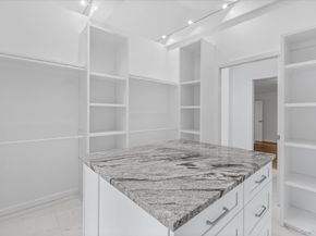 2 Westbourne Lane, Melville NY 11747