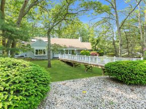 2 Westbourne Lane, Melville NY 11747