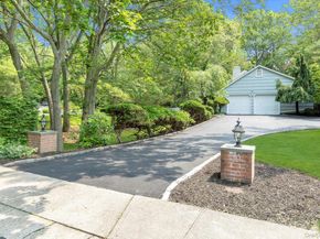 2 Westbourne Lane, Melville NY 11747