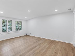 2 Westbourne Lane, Melville NY 11747