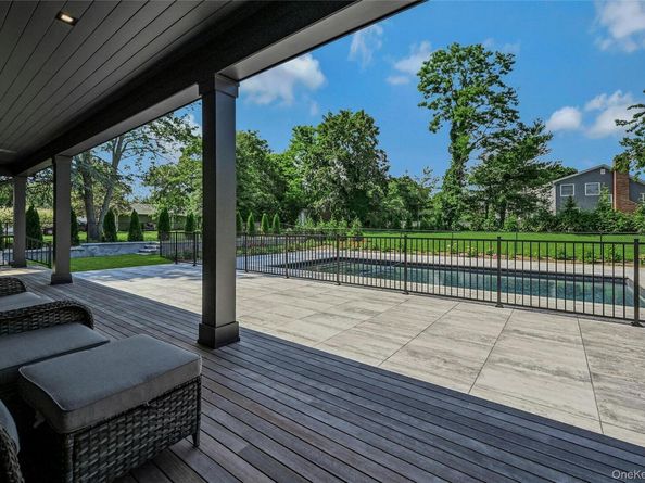 1665 Glenn Road, Southold NY 11971