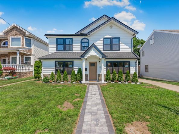 41 Madison Avenue, New Hyde Park NY 11040
