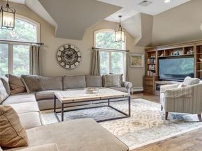 527 Split Rock Road, Oyster Bay Cove NY 11791