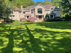 527 Split Rock Road, Oyster Bay Cove NY 11791
