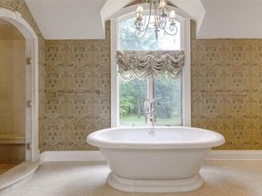 527 Split Rock Road, Oyster Bay Cove NY 11791