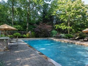 527 Split Rock Road, Oyster Bay Cove NY 11791