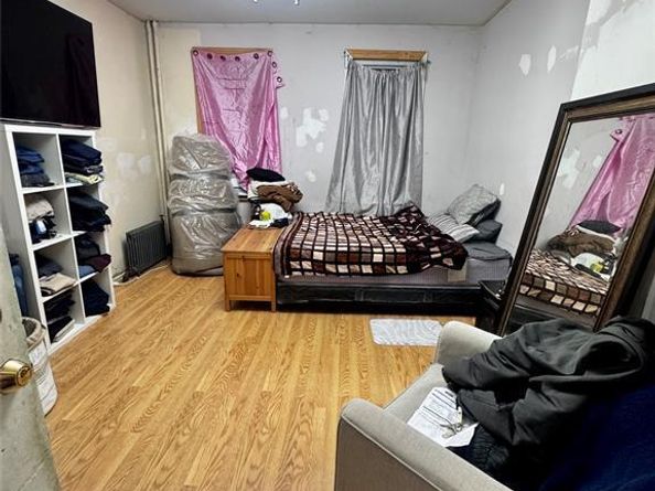 98-07 35th Ave, Corona NY 11368
